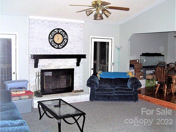 2nd image of 4247 Oakland Dr