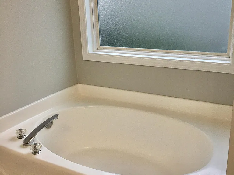 Bathroom #1 garden tub