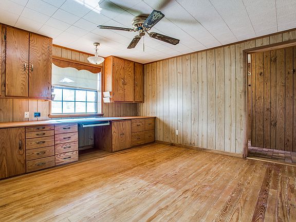 3331-crook-ct-granbury-tx-High-Res-5.jpg