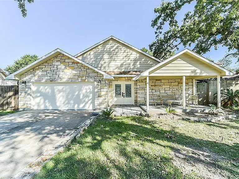 11643 Breezy Knoll Dr