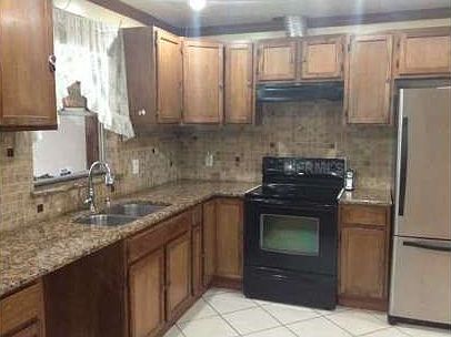 3rd image of 7016 Pecan Ct