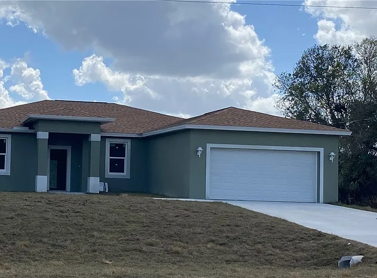 6004 Pecan Cir — Photo 1