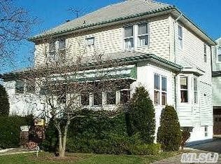 72 Walnut Rd, Inwood, NY 11096