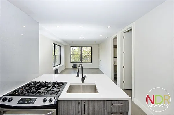 Rented by United Group | media 15