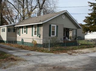 217 S Durham St, Harrisburg, IL 62946