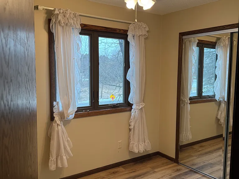 2365 Uplander Dr NW — Photo 2