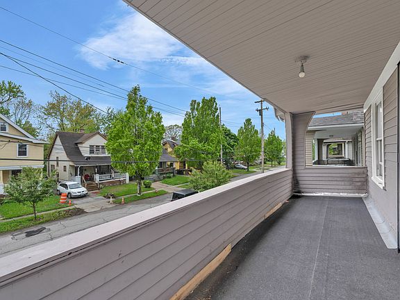 2nd image of 12009 Griffing Ave #Up
