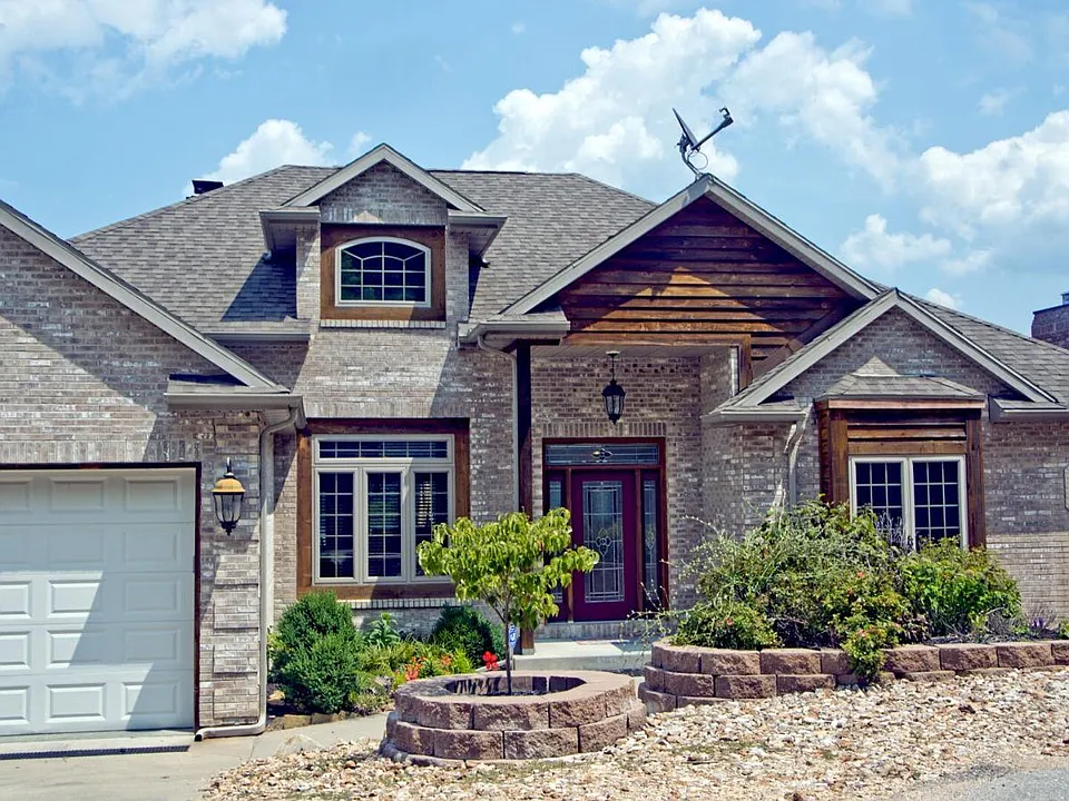 170 Crescent Blf