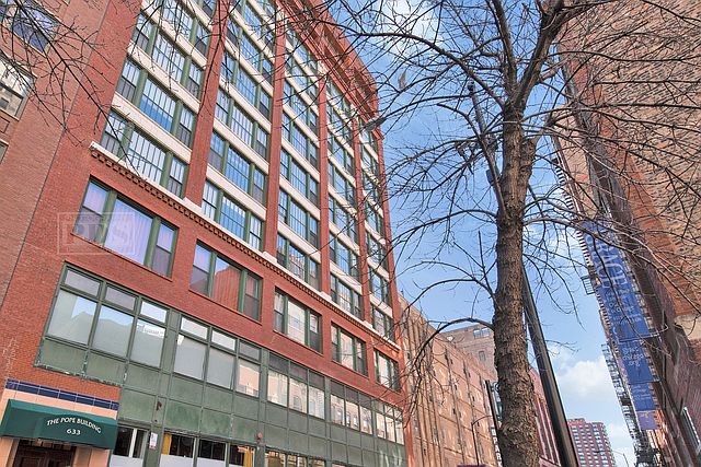 1st image of 633 S Plymouth Ct APT 807