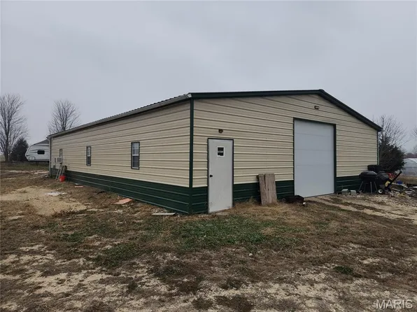 23235 Dalton Rd, Warrenton, MO 63383