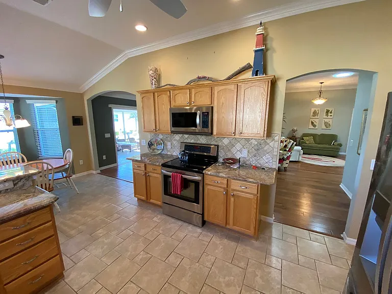 1135 Barker Way — Photo 14