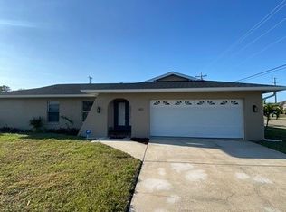 102 SE 43rd Ter, Cape Coral, FL 33904