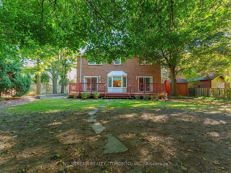 8 Roverdale Ct — Photo 21