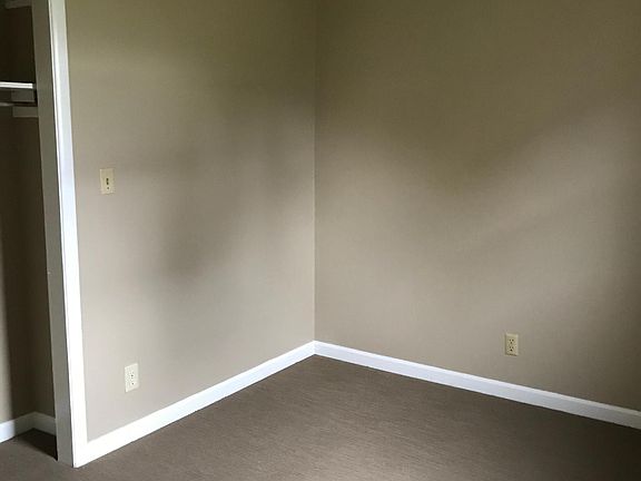 Bedroom #2 (New Carpet)