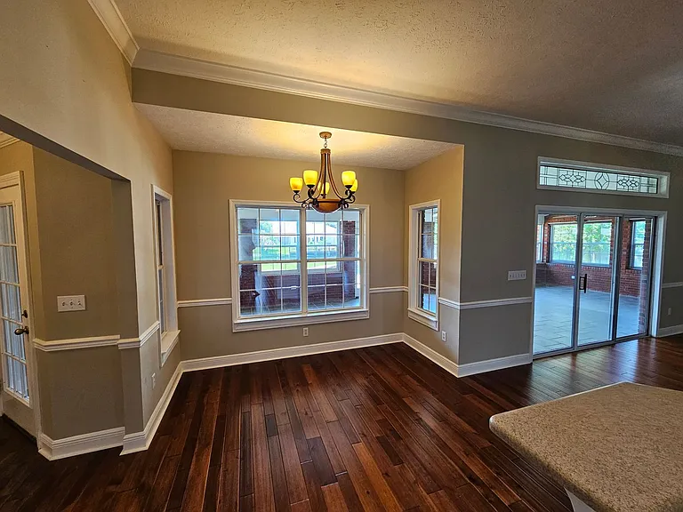 2103 Coral Dr — Photo 12