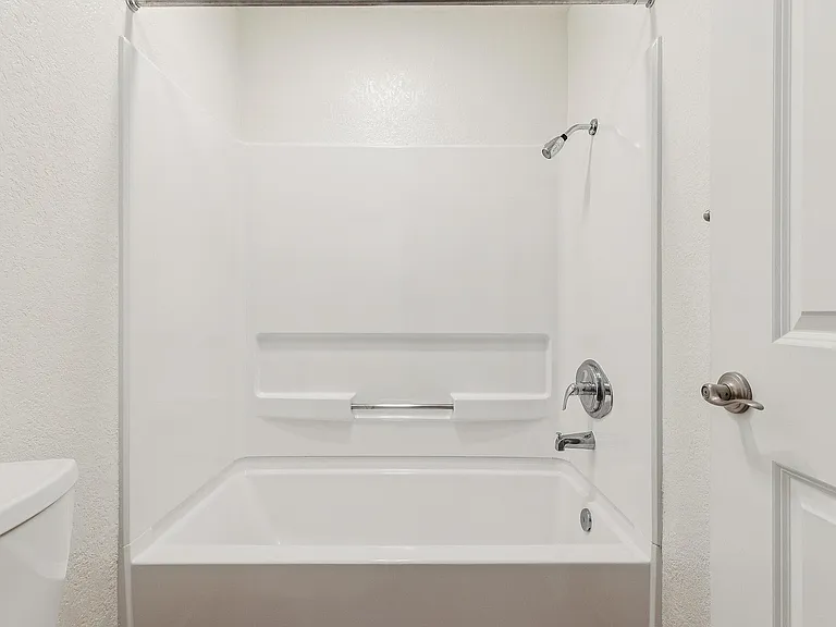 PTA Interior Bathroom (8)