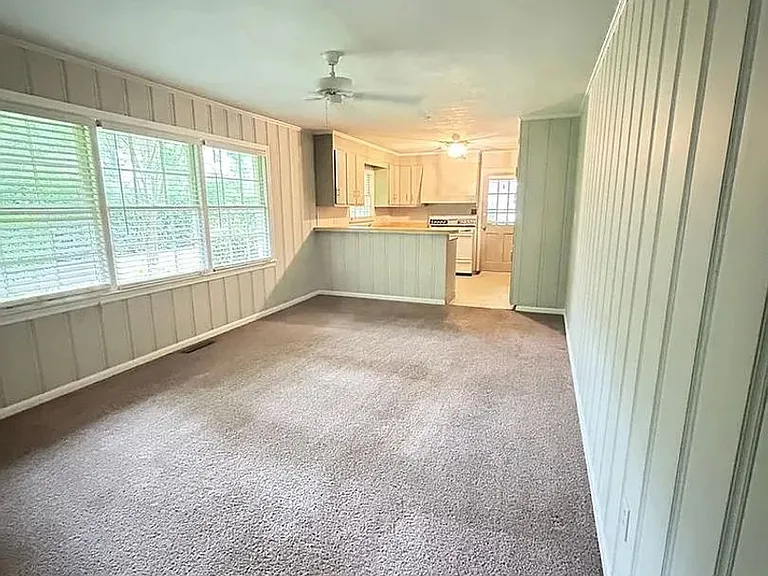 605 Georgia Ave — Photo 2