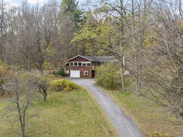 122 Parkhurst Road, Gansevoort, NY 12831