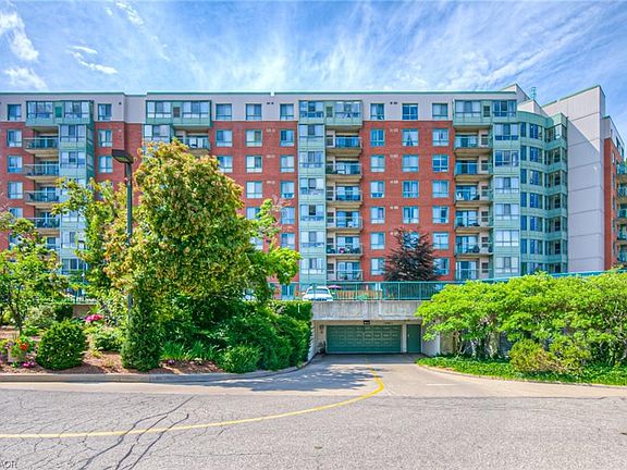 4th image of 30 Blue Springs Dr #610