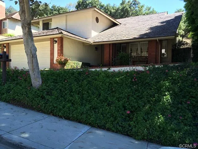 1433 Paseo Maravilla photo 1