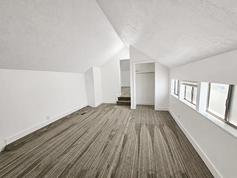 13224 S Redwood Rd — Photo 28