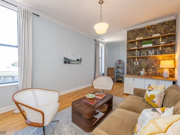 295 Bloomfield Ave #7, Montclair Twp., NJ 07042