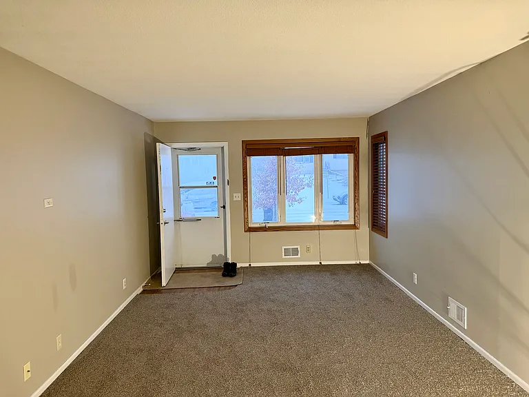 1677 Leone Ave — Photo 4