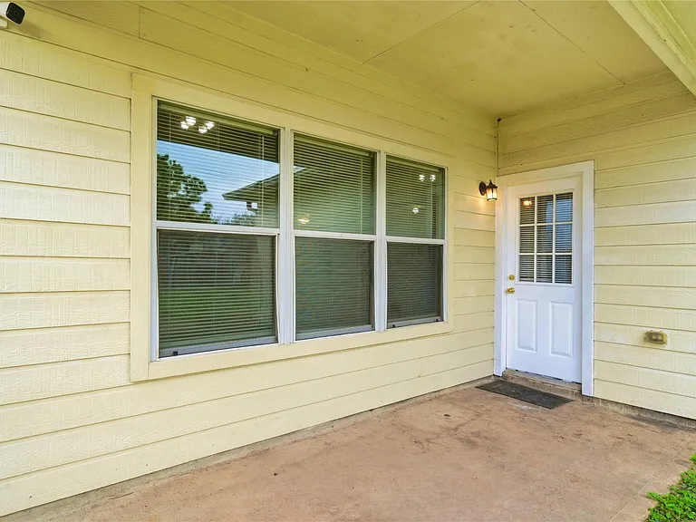 1111 Auburn View Ln — Photo 26