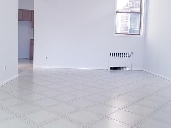 5th image of 8405 15th Ave #2F