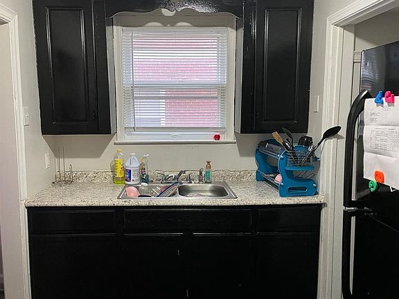 2nd image of 11488 Wayburn St