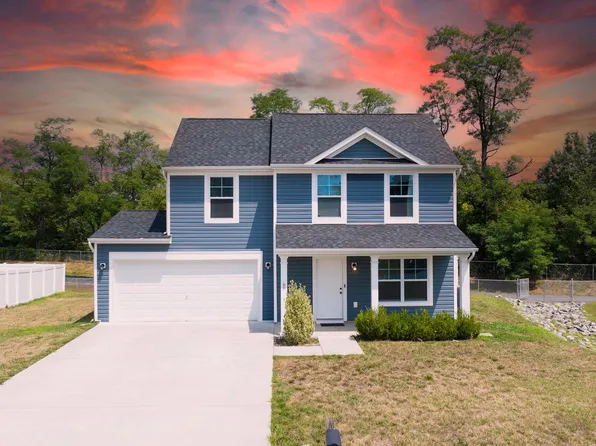 69 Invasion Ct, Bunker Hill, WV 25413