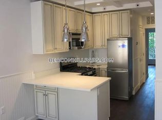 12 Grove St #6, Boston, MA 02114
