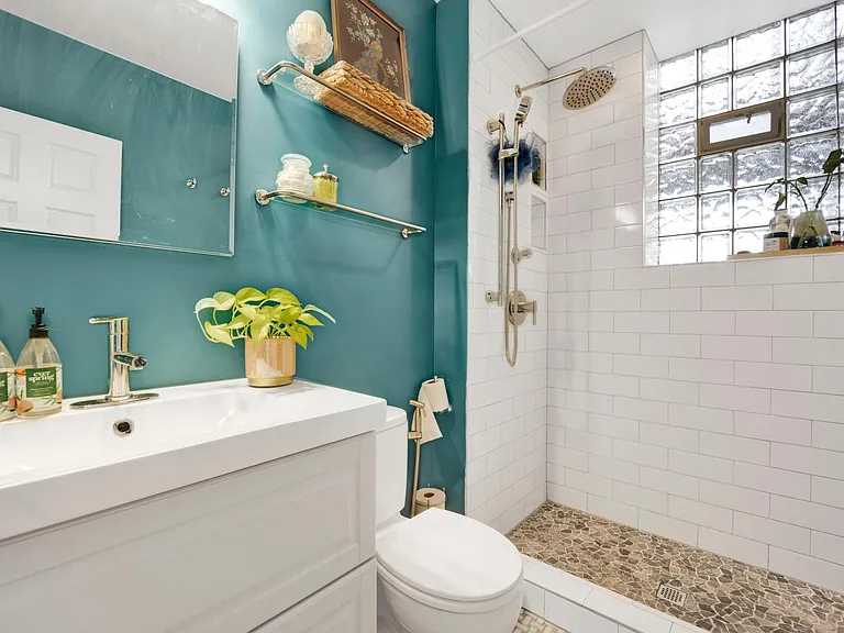 4200 N Sawyer Ave #2 — Photo 13