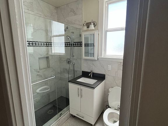 2nd image of 1808 Octavia St APT 14