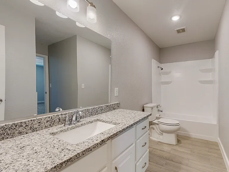 7610 S State Highway 34 — Photo 14
