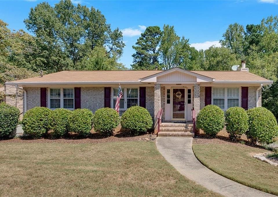 1st image of 2746 Cottonwood Dr