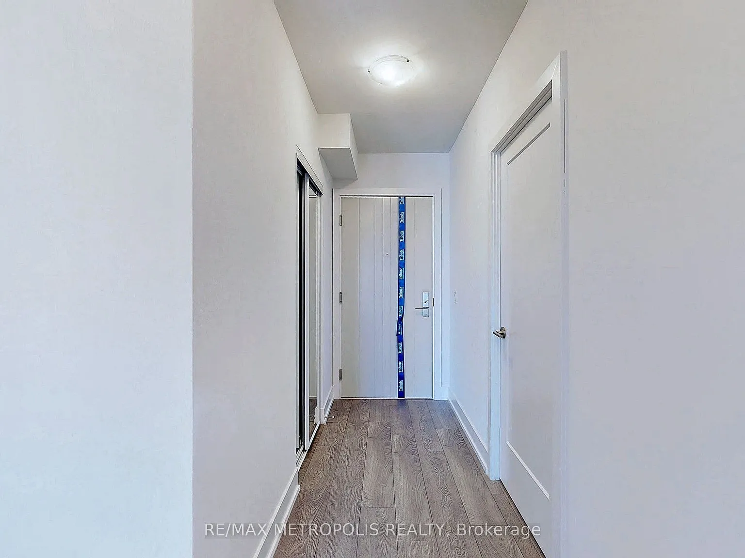 2 bed, $2,300 — Photo 4