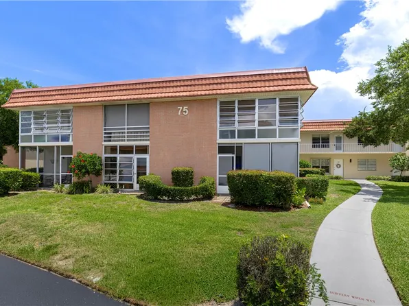 75 Royal Oak Ct APT 202, Vero Beach, FL 32962