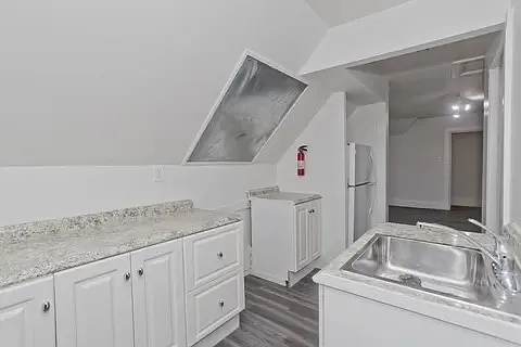 26 Huntington St #3 — Photo 4