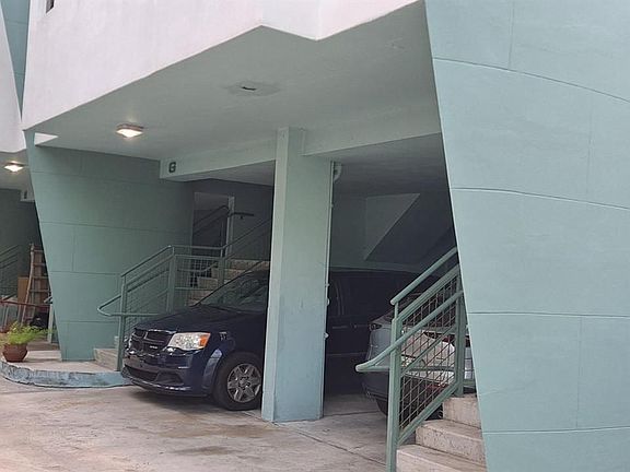 4th image of 1017 Meridian Ave APT 7