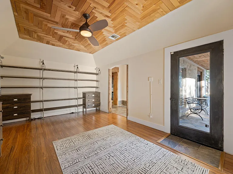 158 Uriah Dr — Photo 14