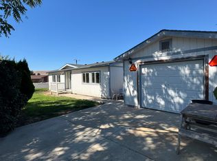 304 N Tacoma Ave, Moxee, WA 98936