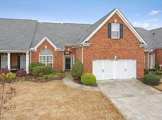 5370 Villa Lake Ct, Suwanee, GA 30024