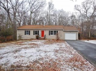 10 Willow Ave, Farmingdale, NJ 07727