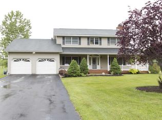 163 Brink Hill Rd, Greentown, PA 18426