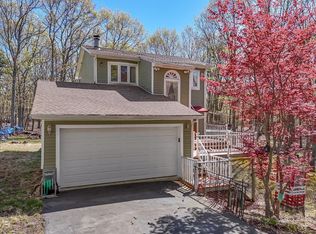 143 Pipher Rd, Bushkill, PA 18324