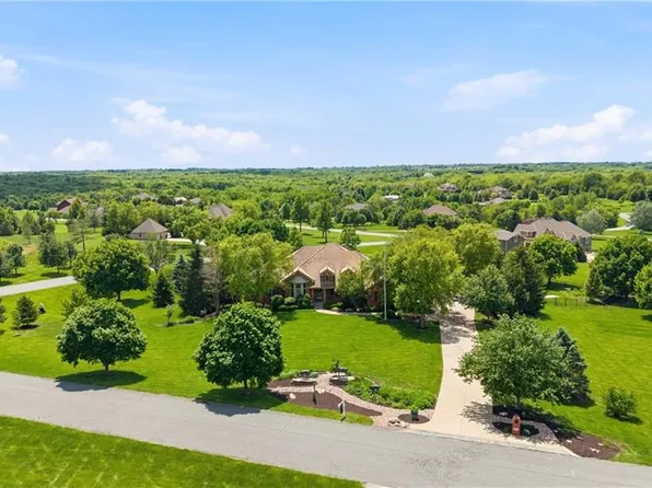 10777 W 179th Ter, Overland Park, KS 66013