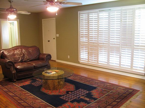 4th image of 212 Sunset Dr