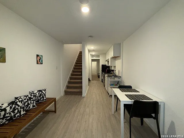 5015 Daisy Blossom — Photo 1
