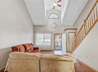 120 Cambria Hill Dr, Tarentum, PA 15084